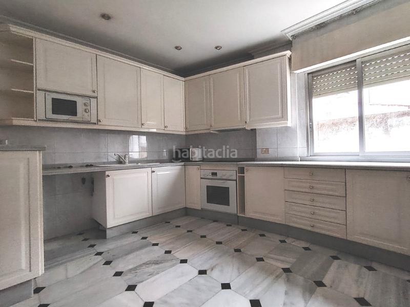 Foto dffdc2dd-1519-4106-af84-8ea336b2319a. Rent duplex with parking in Centro Córdoba