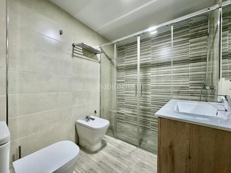 Foto b2b7d9e2-ad48-484b-abcc-b995007b2da5. Piso exclusiva vivienda totalmente reformada en pleno Centro y en actual explotación turística! en Córdoba