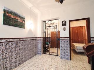 Haus in Fernán - Núñez. Gran oportunidad en fernánnuñez! casa espaciosa y con muchas pos