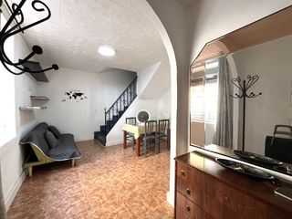 Miete Haus in Ciudad Jardín - Zoco. Se alquila casa para estudiantes con 5 habitaciones en ciudad ja