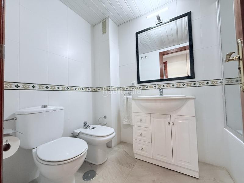 Foto 876ca8ec-df46-4639-9c10-1ceb483d5fb7. Piso vivienda en zona arruzafilla tablero con piscina 2 plazas de garaje y trastero en Córdoba