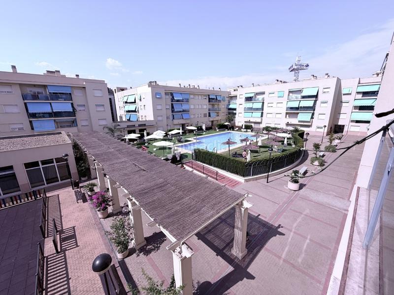 Foto 9cafda72-0315-42f1-92ca-c0ed46e44687. Piso vivienda en zona arruzafilla tablero con piscina 2 plazas de garaje y trastero en Córdoba