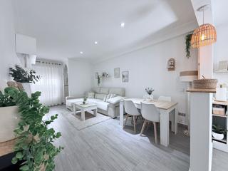 Pis a Sta. Marina - San Andrés - San Pablo - San Lorenzo. Descubre este espectacular piso con plaza de garaje en las costa