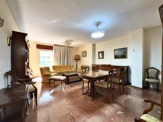 Location Appartement à Ciudad Jardín - Zoco. 4 dormitorios 2 baños para estudiantes