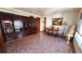 Piso en Santa Rosa - Valdeolleros