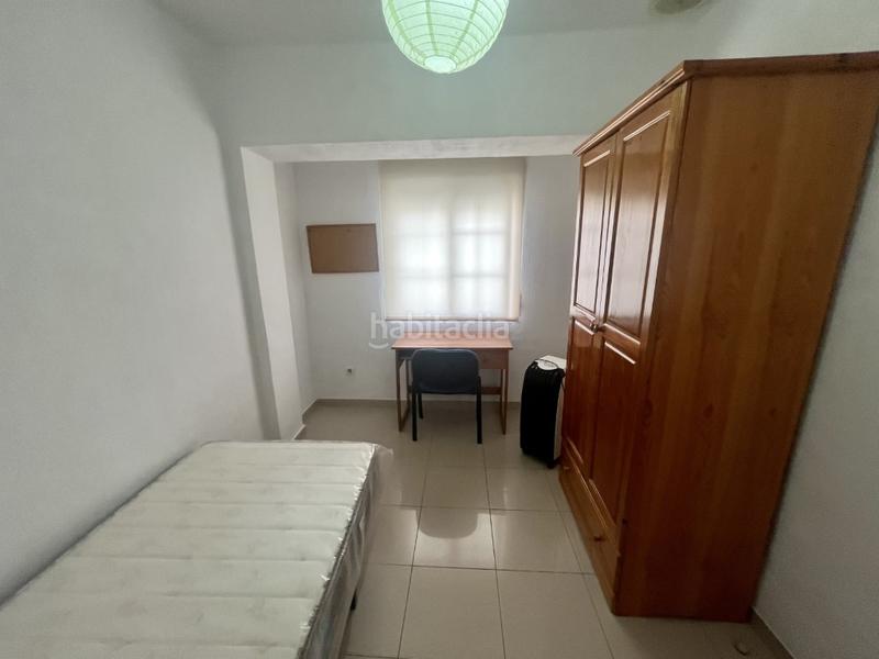 Foto b16be012-4193-4711-bf08-67a3aaea8aa2. Alquiler piso  estudiantes 3 habitaciones en Ciudad Jardín - Zoco Córdoba