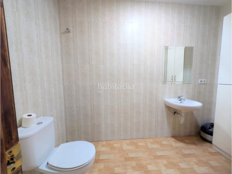 Foto b164d28c-e611-4d77-a3ff-79153a064433. Local comercial local ciudad jardín se vende , reformado más un baño almacén en Córdoba