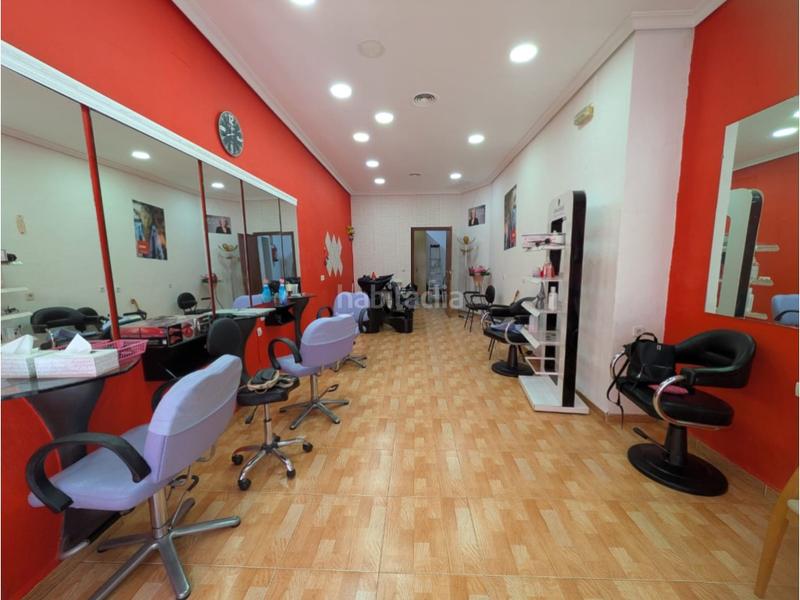 Foto b3d9cd35-faeb-4c1c-a4d4-a76d1c1640d1. Local comercial local ciudad jardín se vende , reformado más un baño almacén en Córdoba