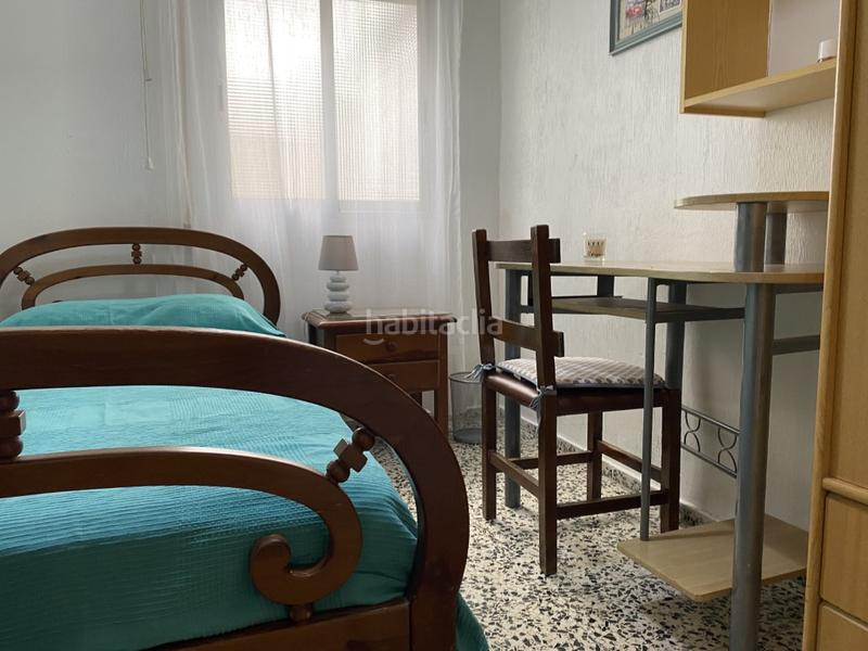 Foto f18bfe0d-9530-414f-9f21-8f5c2a2dad0f. Alquiler piso en c. vázquez aroca 4 dormitorios para estudiantes disponibles 3 en Córdoba