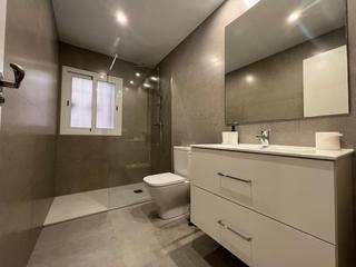 Lloguer Pis a Vista Alegre - Parque Cruz Conde. Se alquila piso en parque cruz conde con 4 habitaciones y 2 baño