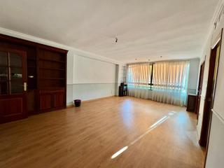 Location Appartement à Vista Alegre - Parque Cruz Conde. Piso en alquiler en vallellano  luminoso, amplio y con vistas