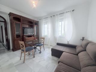 Location Appartement à Ciudad Jardín - Zoco. Piso en alquiler ideal para estudiantes o trabajadores. 300habit