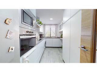 Pis a Poniente-Norte - Miralbaida - Parque Azahara. Magnifica vivienda vpo , en zona hipercor con piscina, garaje y