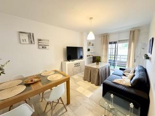 Location Appartement à Ciudad Jardín - Zoco. Alquiler ! piso amplio con terraza  zona la victoria  centro.