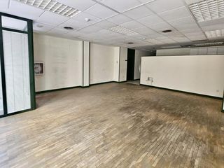 Lloguer Local Comercial  Calle eduardo dato. Local comercial centro