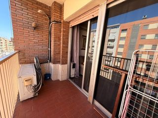 Pis a Ollerías - San Cayetano. Piso en ollerias,4 dormitorios, 2 baños, 2 terrazas,ascensor,mag