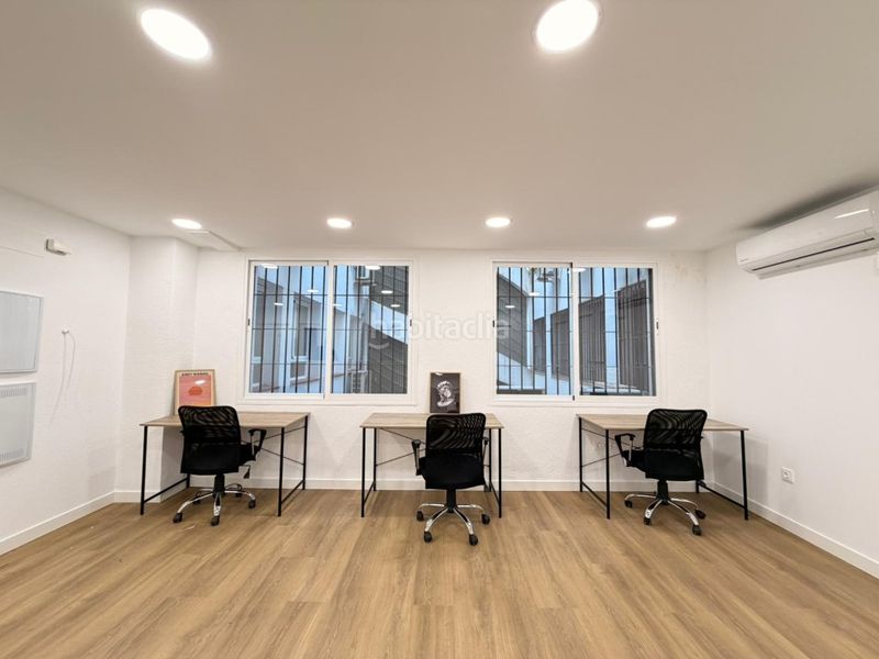 Foto d7d87b1b-7e9a-4d48-b6f2-a6a1f7999766. Miete büro in Centro Córdoba
