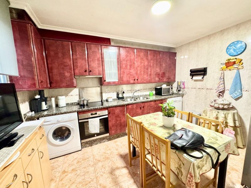 Foto 25f1bcc2-5c5a-4558-aaed-e60ee719690f. Casa a Campo de la Verdad - Miraflores Córdoba