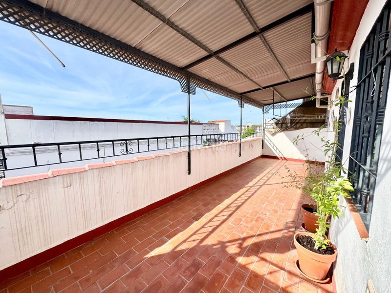 Foto e2fec096-5397-4371-b882-67b3f4636be4. Casa a Campo de la Verdad - Miraflores Córdoba