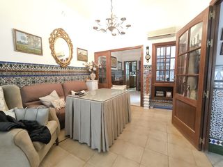 Casa  Calle obispo fitero. Casa con patio cordobés, terraza en san miguel