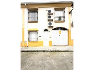 Pis a Villafranca de Córdoba. Casa adosada en villafranca