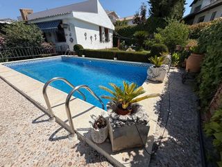 Xalet  Calle arroyo. Vive en la sierra de córdoba! chalet con piscina en brillantecal