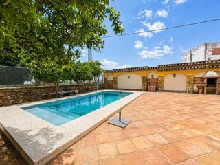 Casa a El Brillante -El Naranjo - El Tablero. El hogar donde el tiempo se detiene. chalet con piscina.