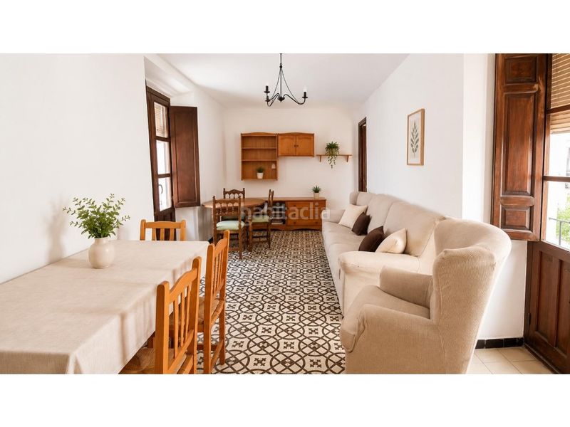 Foto bd66b17a-bffc-4cb1-8b62-c70bfdbb250e. Casa amb aparcament a casco histórico - ribera - san basilio Córdoba