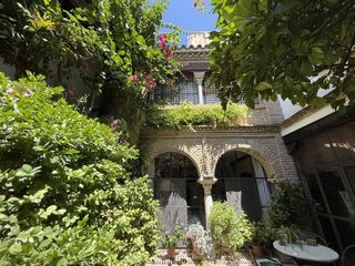 Haus in Sta. Marina - San Andrés - San Pablo - San Lorenzo. Una joya irrepetible en el corazón de córdoba arte, historia y e