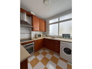 Location Appartement à Ciudad Jardín - Zoco. Amplio piso de 144 m en alquiler para estudiantes en ciudad jard