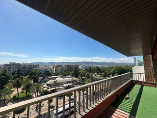 Affitto Appartamento in Centro. Exclusiva vivienda de 320 m en pleno centro con vistas a la mezq