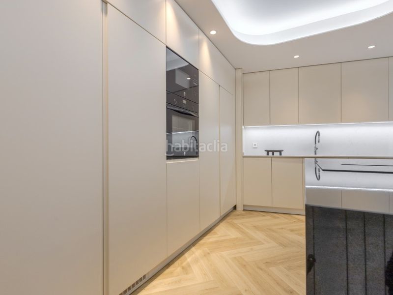 Foto b7ffaac2-5b14-45a3-8281-7be89b03447f. Pis a Cortes-Huertas Madrid