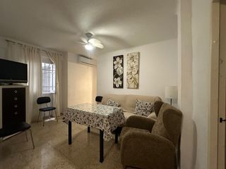 Lloguer Pis a Ciudad Jardín - Zoco. Se alquila increible piso de 4 habitaciones en ciudad jardín par