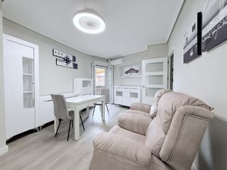 Rent Flat in Ciudad Jardín - Zoco. Vive con luz, tranquilidad y todas las comodidades junto a repúb