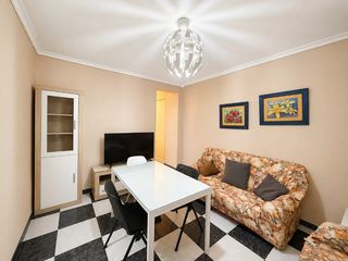 Rent Flat in Calle antonio maura 61. Piso para estudiantes en ciudad jardín