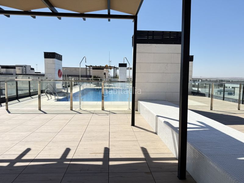 Foto 1f15d78f-990e-45b3-a2b2-73d93256c44e. Appartamento con parcheggio piscina in Ciudad Jardín - Zoco Córdoba