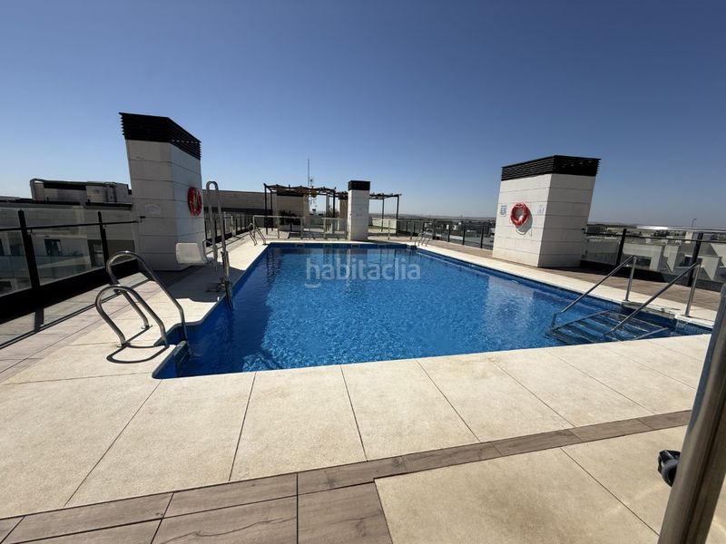 Foto a055b353-c37d-4cc8-806b-0f07889aa1f7. Appartamento con parcheggio piscina in Ciudad Jardín - Zoco Córdoba
