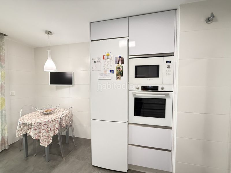 Foto f342acce-806d-45ca-873c-e2faa24f628b. Appartamento con parcheggio piscina in Ciudad Jardín - Zoco Córdoba