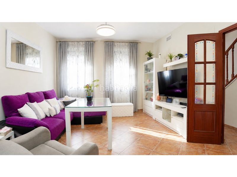 Foto ec87765b-ac35-48a8-b7a8-0d1f6cfceba4. Casa a schiera con parcheggio in Carlota (La)