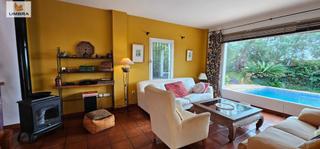 Casa a Calle nueva via montealegre 31. El hogar perfecto, descubre tu santuario de bienestar y aventura