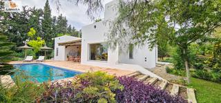 Casa en Parque Atlántico - Ronda este. Exclusiva villa independiente en parcela de 2.580 m privacidad,
