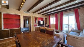 Casa en Del clavo 21. Edificio completo en venta en la barca de la florida  inversión