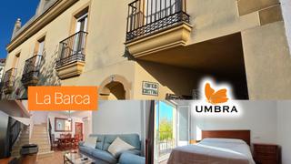 Reihenhaus in Calle cristina 26. Casa familiar con patio, azotea y balcones  3 hab.  2 baños  108