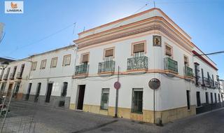 Haus  Calle antonio de nebrija 11. Casa señorial con alma andaluza y doble acceso en el corazón de