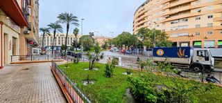 Pis en Calle cartuja 12. Vivienda  4 hab., con patio privativo en pleno centro de jerez,