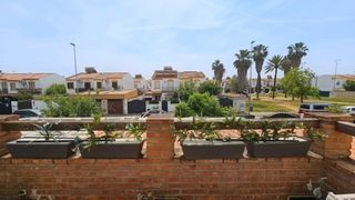 Casa adossada a Caballero Bonald-S. José Obrero-Guadalcacín