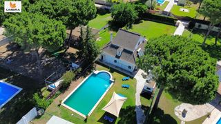 Masia a Lugar el chaparrito 28. Gran chalet 265 m2  piscina  parcela 1760 m2  el chaparrito  jer