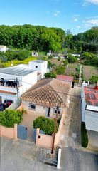 Haus  Barrio junta de los rios 44. Casa independiente de una sola planta con 131 m2, 860 m2 de parc