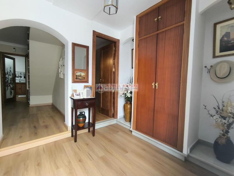 Foto 8987b432-d9f0-412a-a2dc-b2e575c30261. Casa a Plaza de Toros - Ayuntamiento Puerto de Santa María (El)