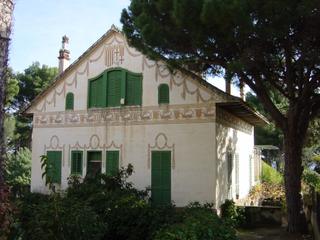 Casa  Passeig de sant pol. Casa modernista - la casa els barquets